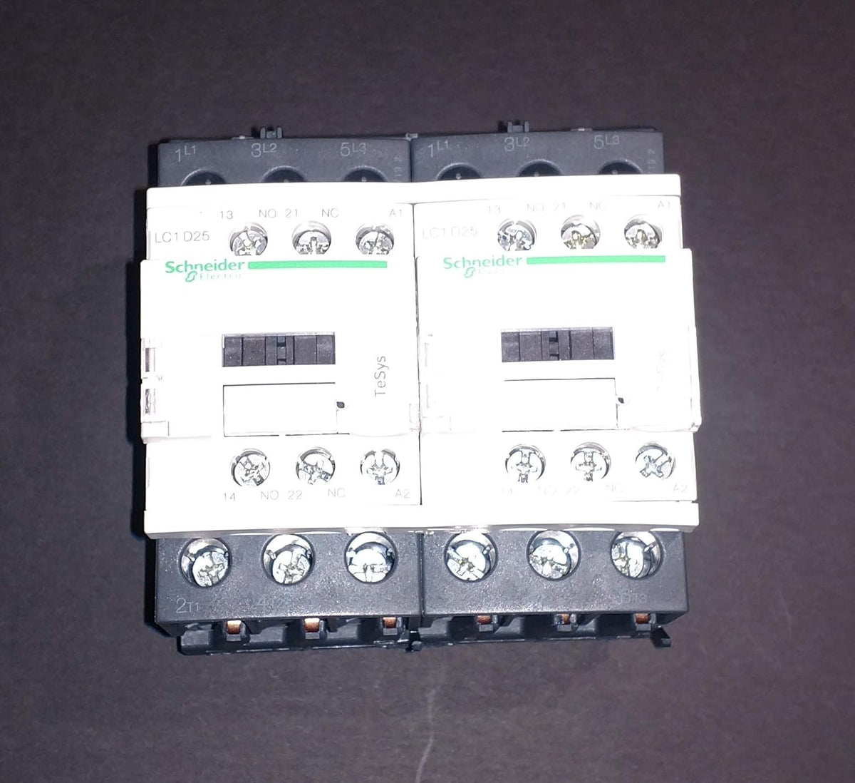 Reversing Contactor 575-Vac 9-Amp Iec Soft Start 208-690Vac 250Amp F5164