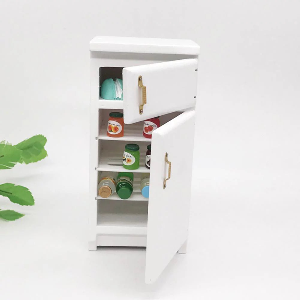 White Mini Refrigerator K902