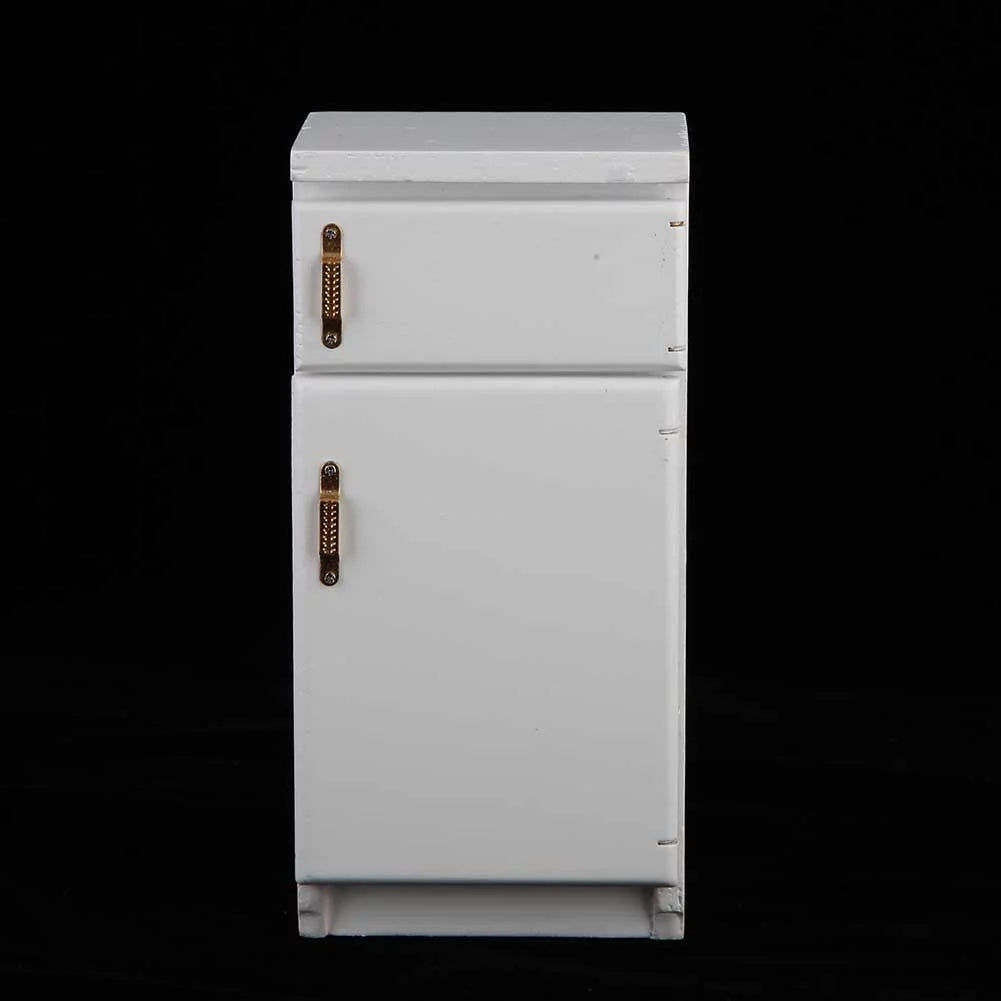 White Mini Refrigerator K902
