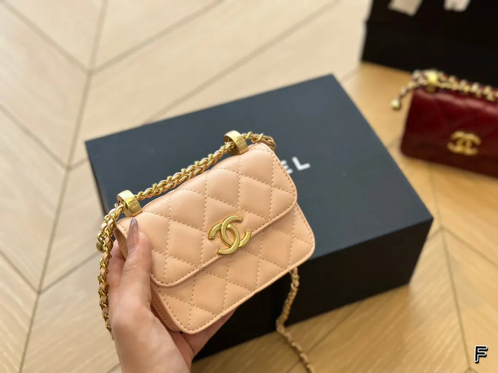 Clutch with Chain P427