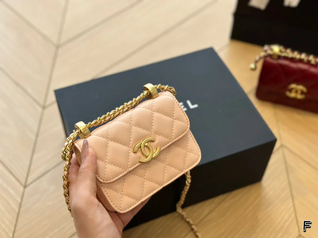 Clutch with Chain P427