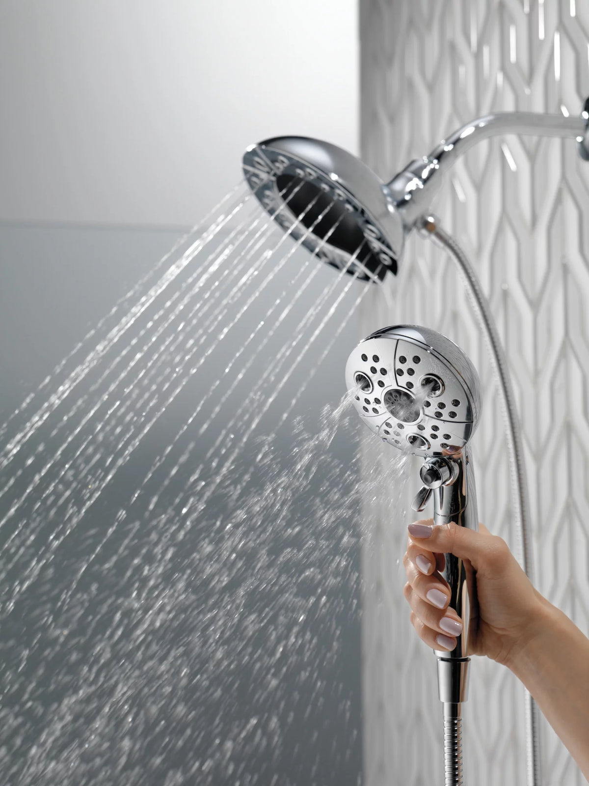 5-Spray Hand Shower and Shower Head Combo in Chrome O439656