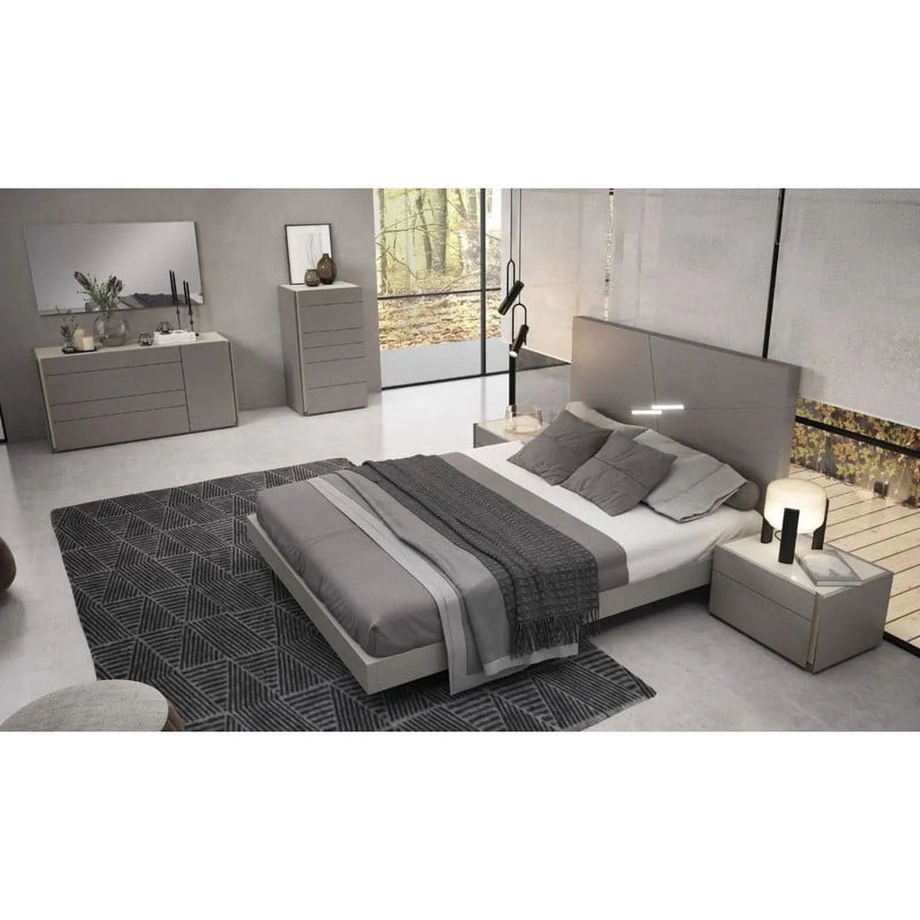 Gray King 3-Piece Bedroom Set B739