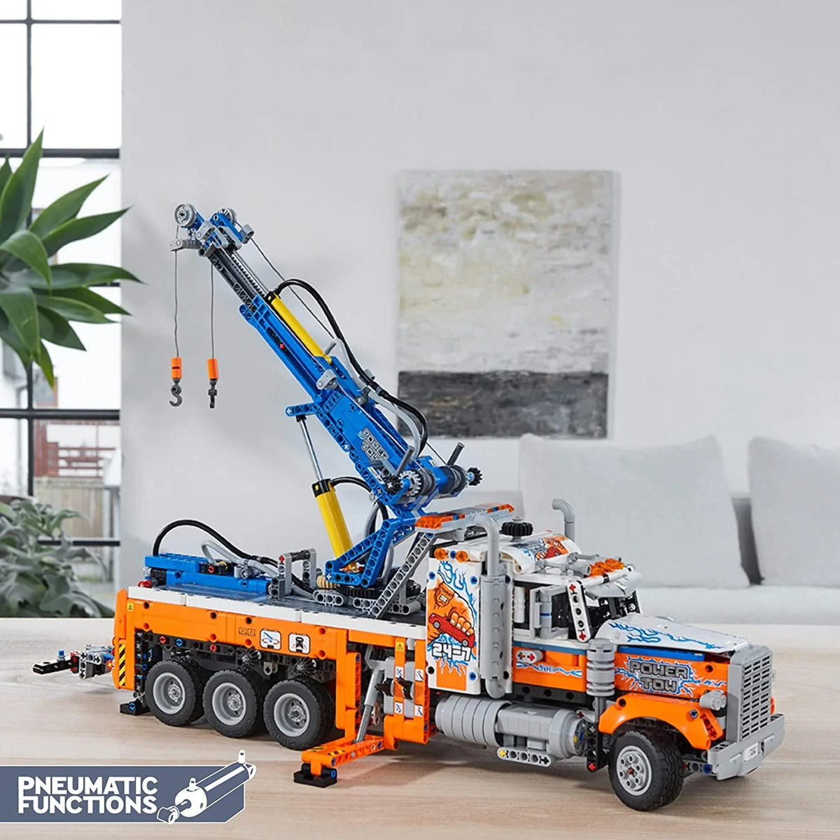 Heavy-Duty Tow Truck with Crane H241335