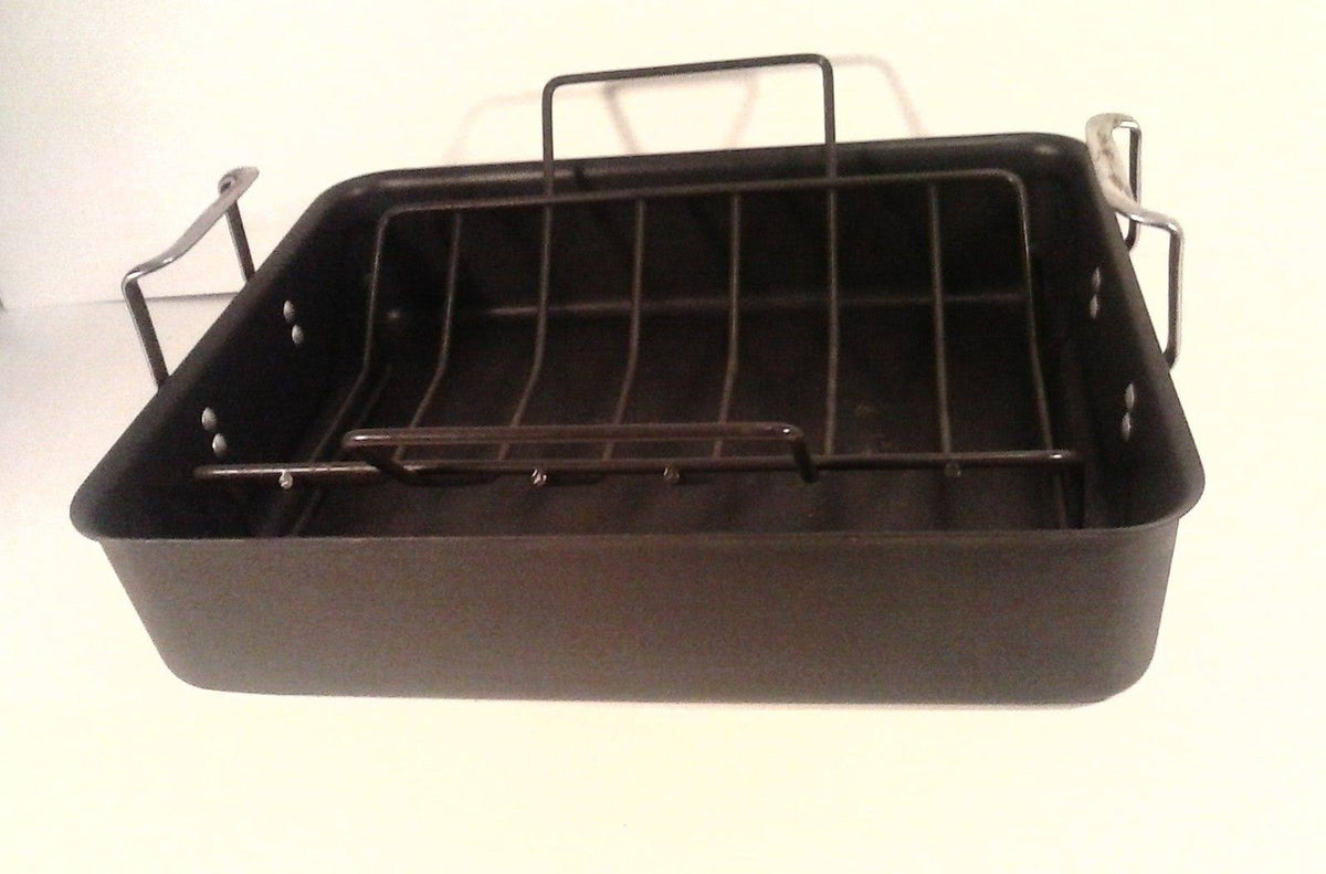 Nonstick Roaster with Rack P198