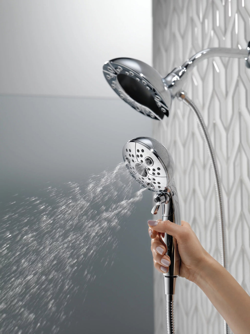 5-Spray Hand Shower and Shower Head Combo in Chrome O439656