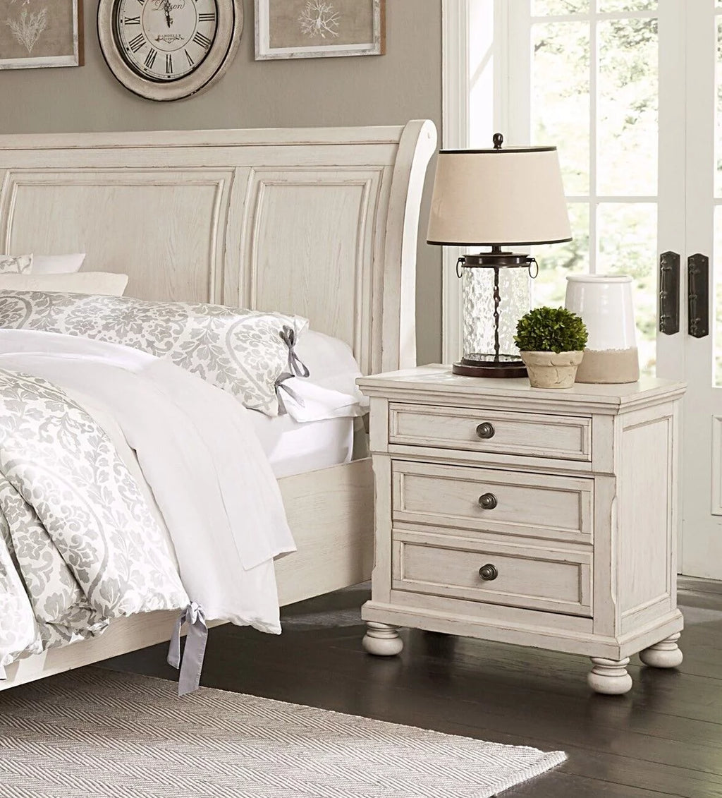King Platform Bed and 2 Nightstands 3pc Bedroom Set V38697